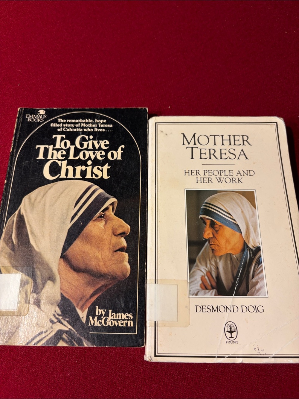Mother Teresa Book Set - White Covers with Blue Accents